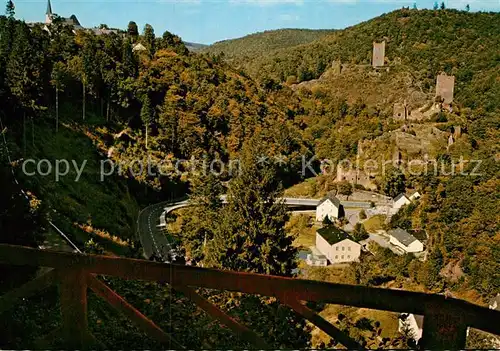 AK / Ansichtskarte Manderscheid Eifel Talblick mit Oberburg und Niederburg Kat. Manderscheid