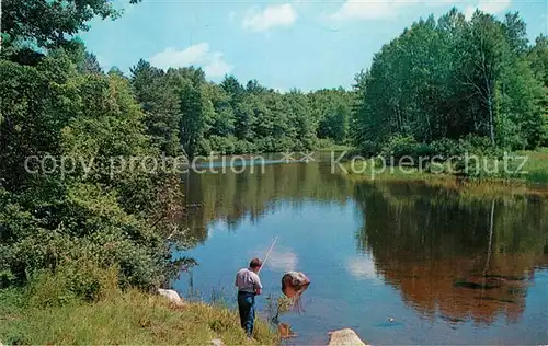 AK / Ansichtskarte Quebec Fishing along a Quiet River Kat. Quebec