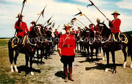 AK / Ansichtskarte Leibgarde Wache Royal Canadian Mounted Police Musical Ride  Kat. Polizei