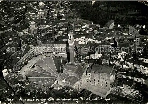 AK / Ansichtskarte Siena Piazza del Campo veduta dall aeroplano Kat. Siena