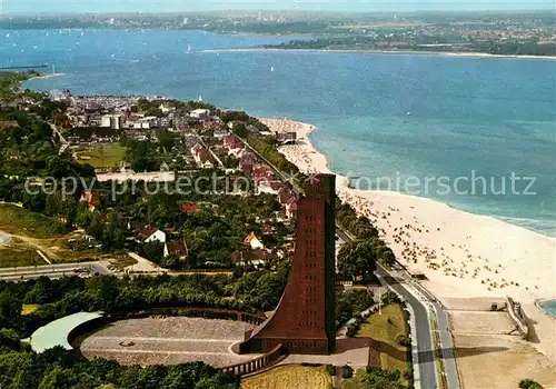 AK / Ansichtskarte Laboe Fliegeraufnahme Marine Ehrenmal Strand Kat. Laboe