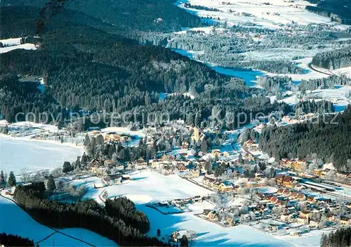 AK / Ansichtskarte Titisee Fliegeraufnahme im Winter Kat. Titisee Neustadt