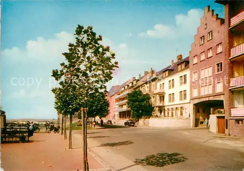 AK / Ansichtskarte Emmerich Rhein Rheinpromenade Onder de Poort  Kat. Emmerich am Rhein