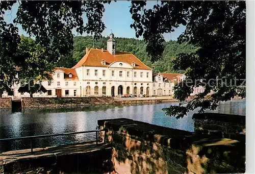 AK / Ansichtskarte Bad Karlshafen Rathaus und Hafen Kat. Bad Karlshafen