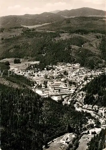 AK / Ansichtskarte St Blasien Heilklimatischer Kurort im Schwarzwald Fliegeraufnahme Kat. St. Blasien