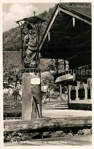 AK / Ansichtskarte Ruhpolding Dorfbrunnen Kat. Ruhpolding