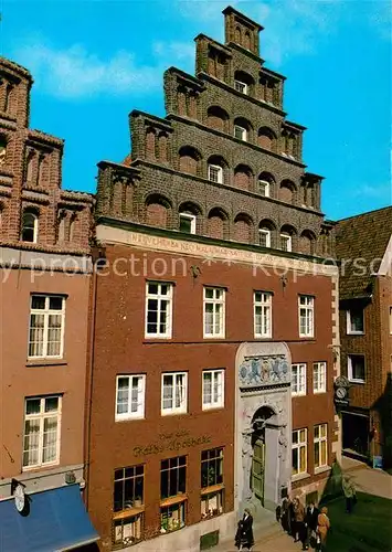 AK / Ansichtskarte Lueneburg Alte Rathsapotheke 16. Jhdt. Renaissanceportal Giebelhaus Historisches Gebaeude Kat. Lueneburg