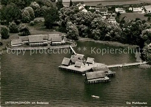 AK / Ansichtskarte Unteruhldingen Pfahlbauten Fliegeraufnahme Kat. Uhldingen Muehlhofen