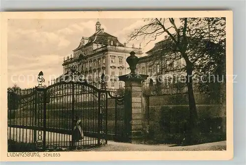 AK / Ansichtskarte Ludwigsburg Wuerttemberg Schloss Eingang