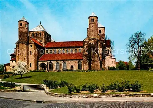 AK / Ansichtskarte Hildesheim St Michaeliskirche im Fruehling Kat. Hildesheim