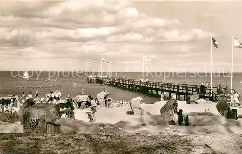 AK / Ansichtskarte Scharbeutz Ostseebad Seebr?cke Kat. Scharbeutz