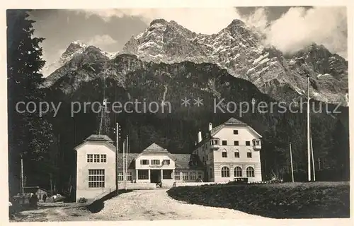 AK / Ansichtskarte Zugspitzbahn Talstation Trasse Kat. Eisenbahn