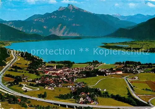 AK / Ansichtskarte Mondsee Salzkammergut Fliegeraufnahme mit Schafberg Kat. Mondsee