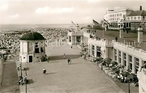 AK / Ansichtskarte Borkum Nordseebad Kurpromenade Strand Kat. Borkum