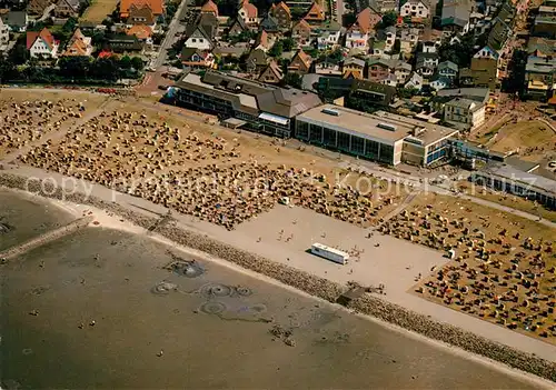 AK / Ansichtskarte Buesum Nordseebad Fliegeraufnahme mit Strand Kat. Buesum