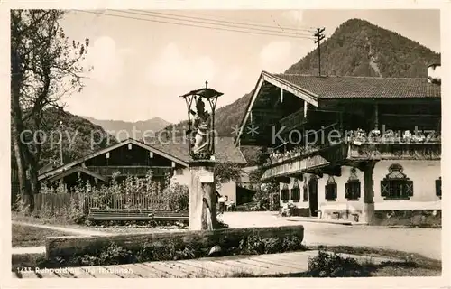 AK / Ansichtskarte Ruhpolding Dorfbrunnen Kat. Ruhpolding