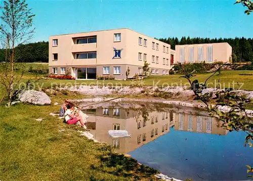 AK / Ansichtskarte Bambergen Evangelisches Freizeitheim Lindenwiese Teich Kat. ueberlingen