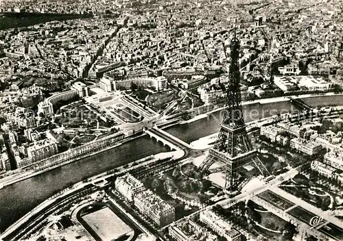 AK / Ansichtskarte Paris Tour Eiffel Palais Chaillot  Kat. Paris