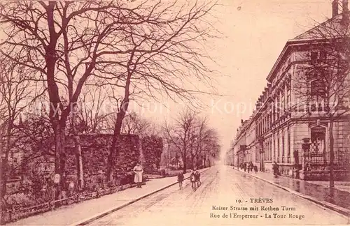 AK / Ansichtskarte Trier Kaiser Strasse mit Rotem Turm Kat. Trier