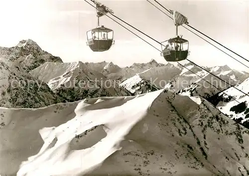 AK / Ansichtskarte Seilbahn Riezlern Kanzelwand Kleinwalsertal Widderstein Hochkuenzelspitze  Kat. Bahnen