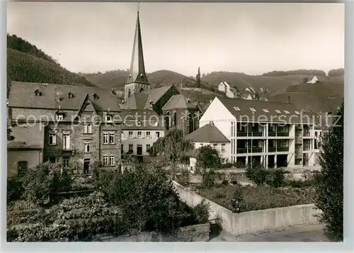 AK / Ansichtskarte uerzig Kirche Schule Kat. uerzig