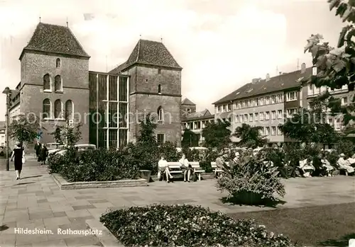 AK / Ansichtskarte Hildesheim Rathausplatz Kat. Hildesheim