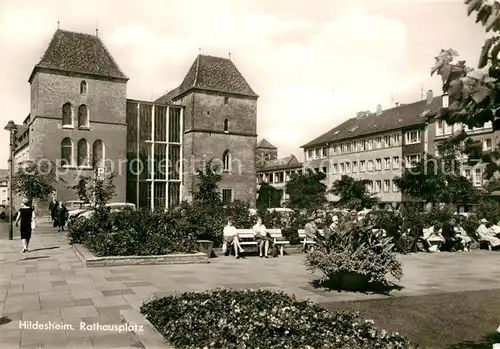 AK / Ansichtskarte Hildesheim Rathausplatz Kat. Hildesheim