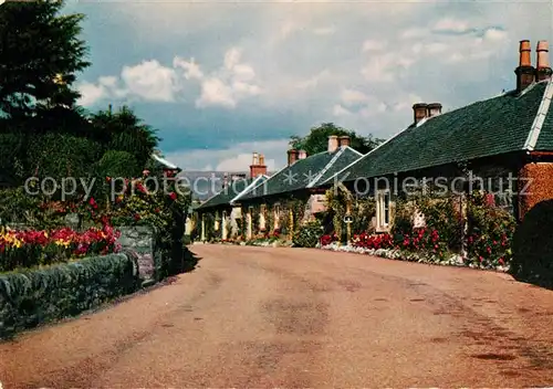 AK / Ansichtskarte Luss Flower covered cottages