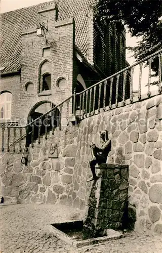 AK / Ansichtskarte Moelln Lauenburg Rathaus Till Eulenspiegel Shaw Plakette Kat. Moelln