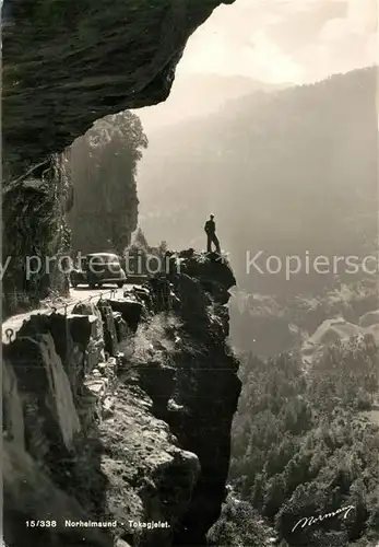 AK / Ansichtskarte Norhelmsund Tokagjelet Schlucht Felsen Gebirge