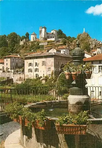 AK / Ansichtskarte Laroquebrou Le chateau feodal et la vierge depuis la place de la fontaine Kat. Laroquebrou