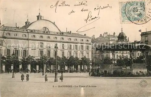 AK / Ansichtskarte Bayonne Pyrenees Atlantiques Place d Armes Kat. Bayonne