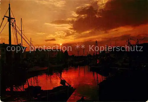 AK / Ansichtskarte Caorle Venezia Hafen Abendstimmung Kat. Italien