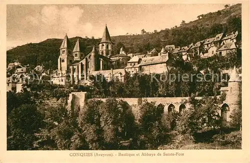 AK / Ansichtskarte Conques Aveyron Basilique et Abbaye Sainte Foix Kat. Conques