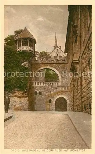 AK / Ansichtskarte Wiesbaden Heidenmauer mit Roemertor Kat. Wiesbaden