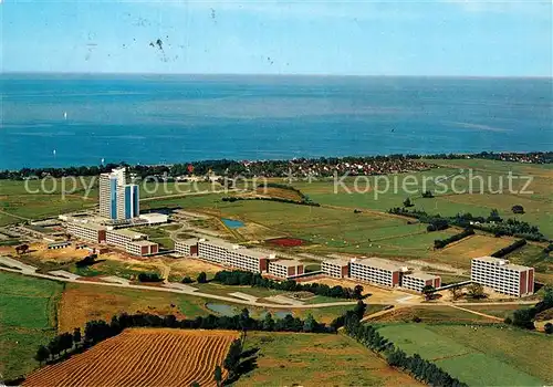 AK / Ansichtskarte Schoenberg Holstein Ferienzentrum Holm Fliegeraufnahme Kat. Schoenberg (Holstein)