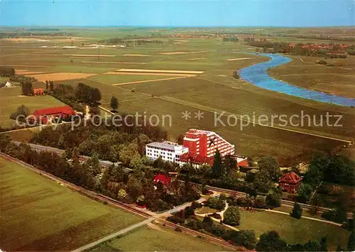 AK / Ansichtskarte Petershagen Weser Fliegeraufnahme Bad Hopfenberg  Kat. Petershagen