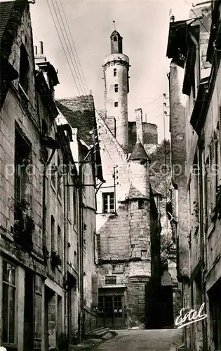 AK / Ansichtskarte Chinon Indre et Loire Chateau Tour Horloge Rue du Grand Carroi Kat. Chinon