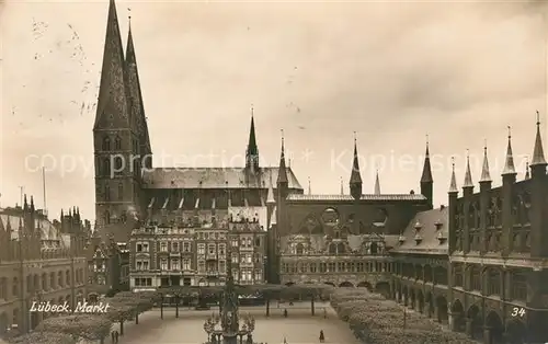 AK / Ansichtskarte Luebeck Marktplatz Kat. Luebeck