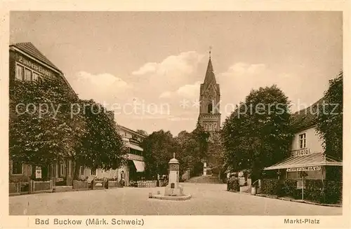 AK / Ansichtskarte Bad Buckow Maerkische Schweiz Marktplatz Kirche Kat. Buckow Maerkische Schweiz