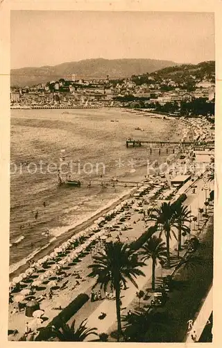 AK / Ansichtskarte Cannes Alpes Maritimes La Plage de la Croisette et le Suquet Kat. Cannes