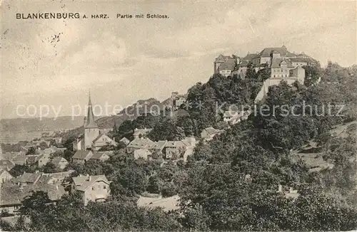 AK / Ansichtskarte Blankenburg Harz Teilansicht mit Kirche und Schloss Kat. Blankenburg