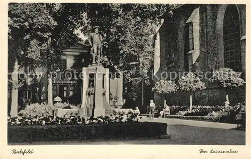 AK / Ansichtskarte Bielefeld Leineweber Denkmal Statue Kat. Bielefeld