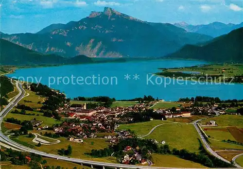 AK / Ansichtskarte Mondsee Salzkammergut Schafberg Autobahn Salzburg Wien Kat. Mondsee