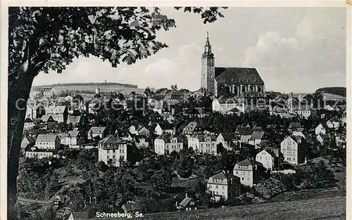 AK / Ansichtskarte Schneeberg Erzgebirge Stadtbild mit Kirche Kat. Schneeberg