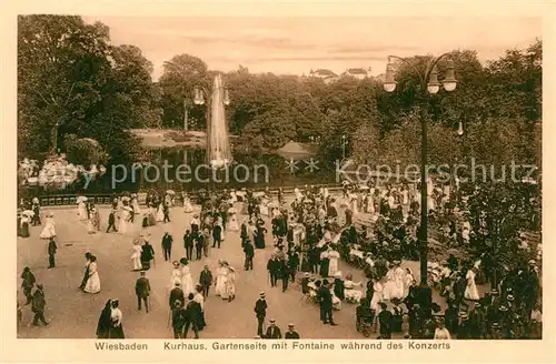 AK / Ansichtskarte Wiesbaden Kurhaus Fontaine Konzert Kat. Wiesbaden