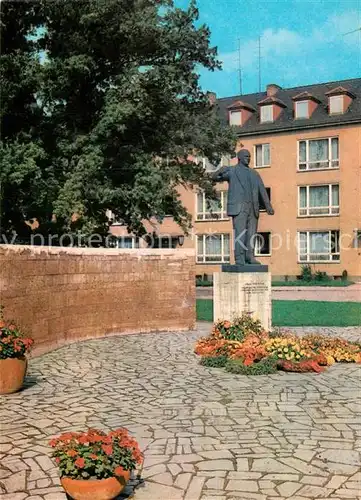 AK / Ansichtskarte Weimar Thueringen Ernst Thaelmann Denkmal  Kat. Weimar