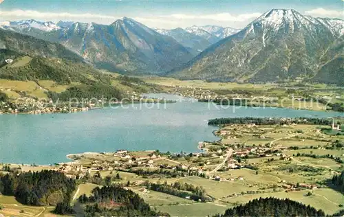 AK / Ansichtskarte Bad Wiessee Fliegeraufnahme gegen Bodenschneid und Wallberg Kat. Bad Wiessee