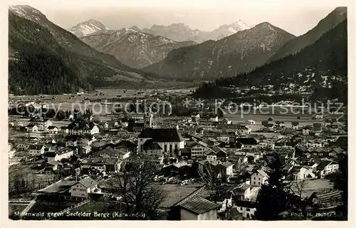 AK / Ansichtskarte Mittenwald Bayern mit Seefelder Bergen Kat. Mittenwald