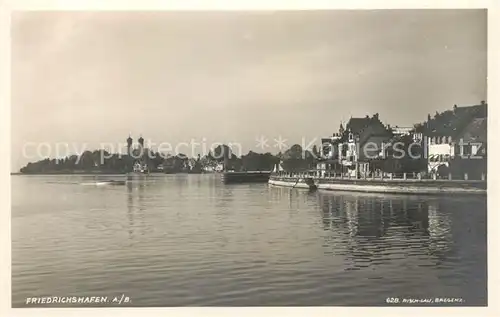 AK / Ansichtskarte Friedrichshafen Bodensee Ansicht vom See aus Kat. Friedrichshafen